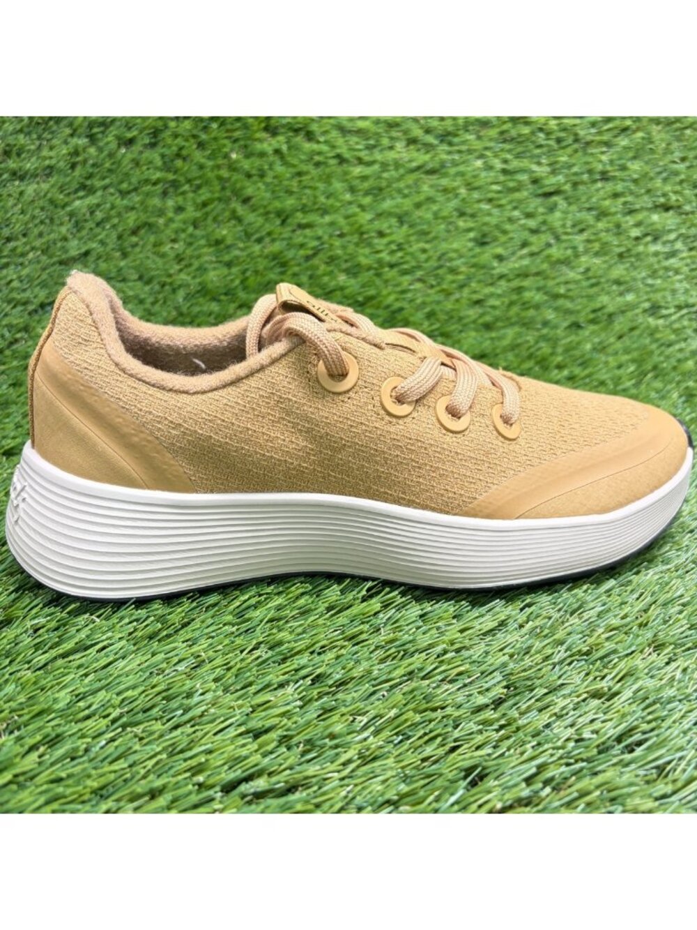 Allbirds Wool Runner Protect Womens Size 7.5 Stony Beige Running Shoes Sneakers